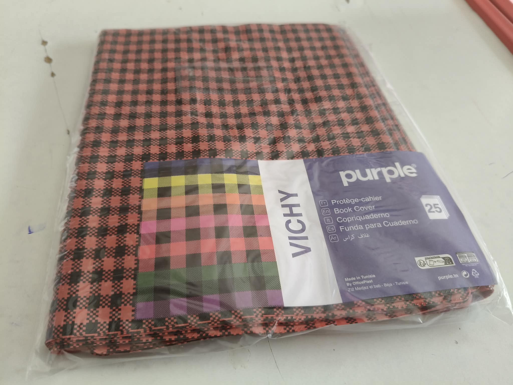 PROTÈGE CAHIER PETIT FORMAT ÉCOSSAIS (PUB CARREAU) ROUGE PURPLE